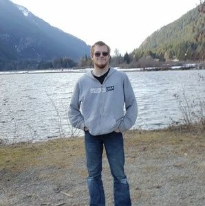 Meet your Posher, Daniel